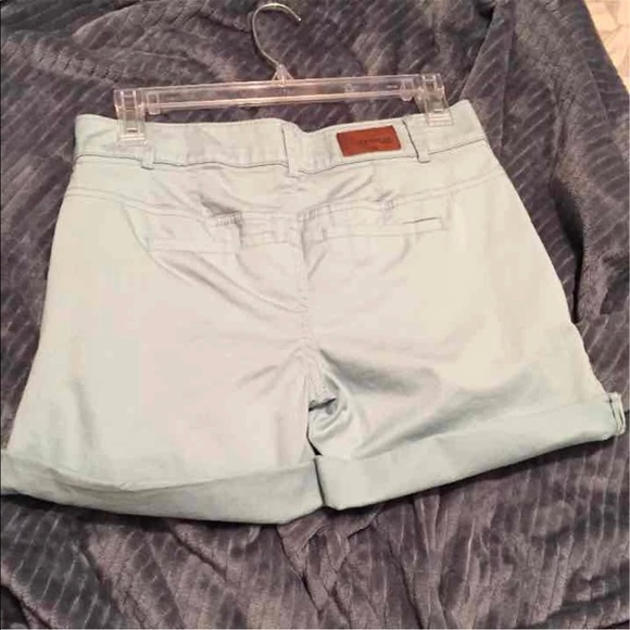 Express Mint Shorts - Picture 2 of 2